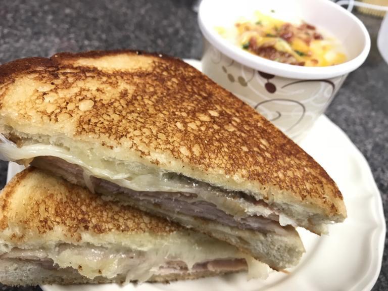 Yelp Names Rolling Fork Takery Top Oklahoma Restaurant Beavers Bend