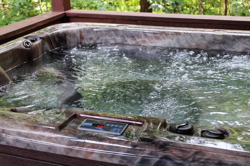 New Hot Tub At Mountain Vista Beavers Bend Cabins Broken Bow Oklahoma